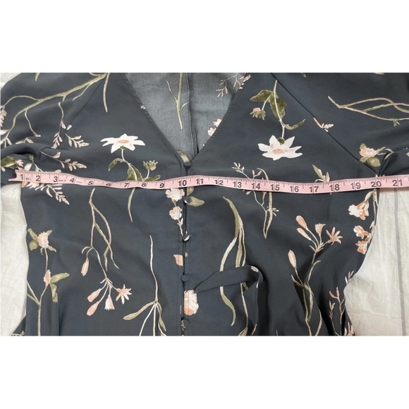 H&M Tie Belt Crepe Dress Gray Floral Long Button Present Sleeve Woman’s Size S - Picture 13 of 15